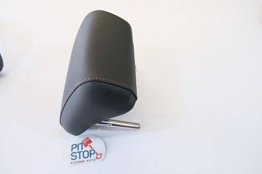 5FA885902B POGGIATESTA POSTERIORE CENTRALE SEAT CUPRA LEON 2020> 45