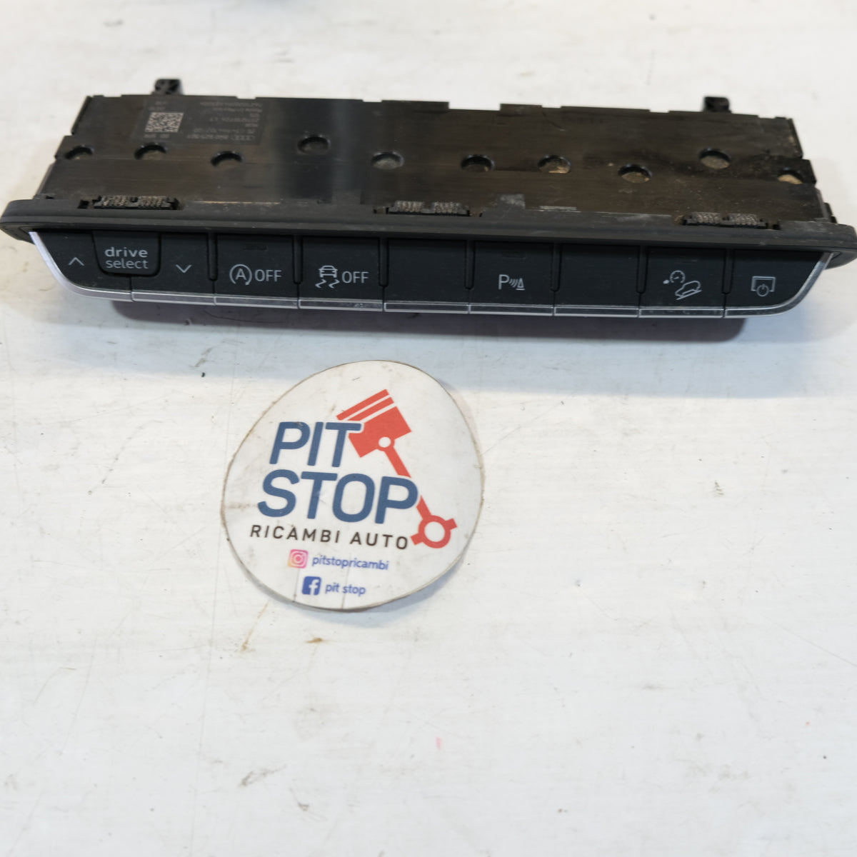 8W0925301 PULSANTE MULTIFUNZIONI AUDI Q5 A4 8W (FYB) (2017) 937623