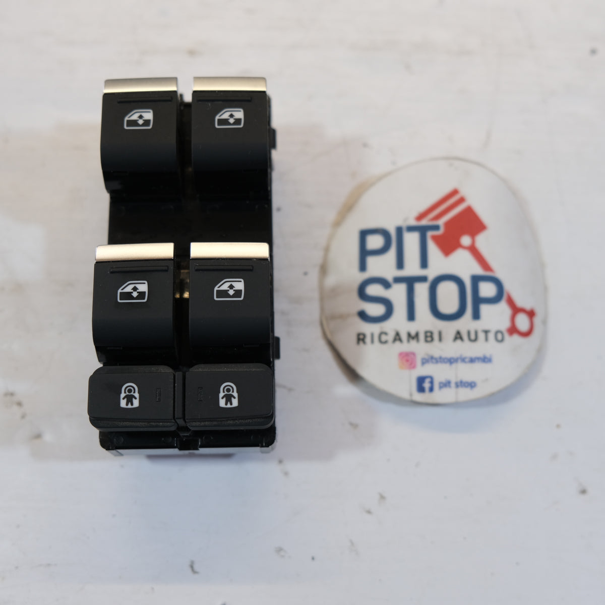 83a959851c PULSANTIERA ALZAVETRO LATO GUIDA AUDI A3 8Y Q4 Q3 2018> 10G