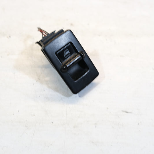 PULSANTE INTERRUTTORE ALZAVETRO DESTRO VOLKSWAGEN New Beetle 2004 10G
