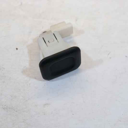 6490rz PULSANTE APERTURA PORTELLONE POST. PEUGEOT 3008 2016> 10G