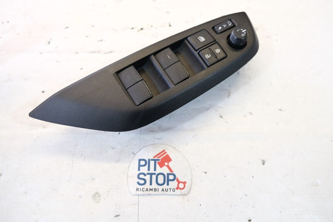 84040-02550 PULSANTIERA ALZAVETRO ANT. SX TOYOTA YARIS 2017> 10G