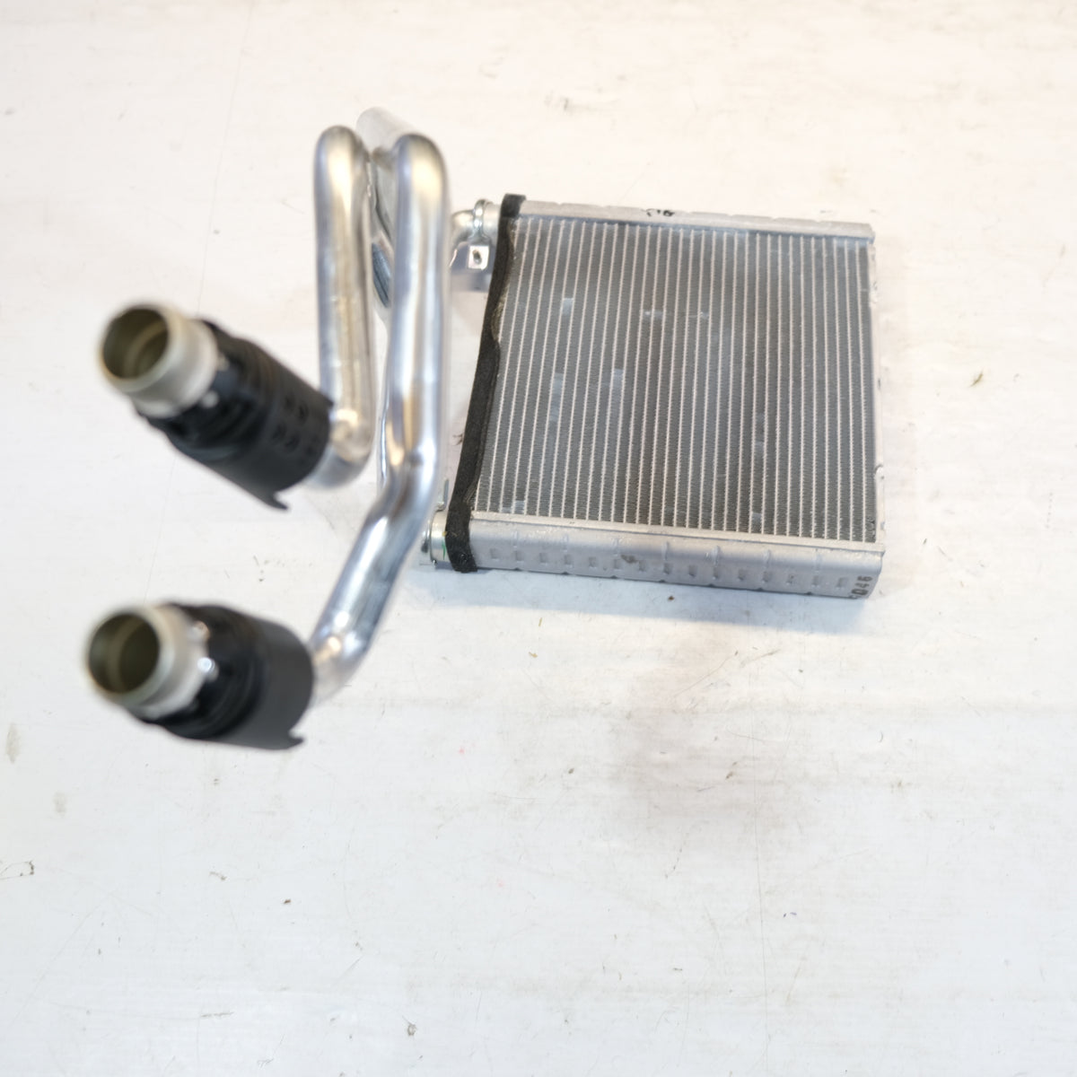 5WA819031 RADIATORE RISCALDAMENTO VW TIGUAN 2022 BX51