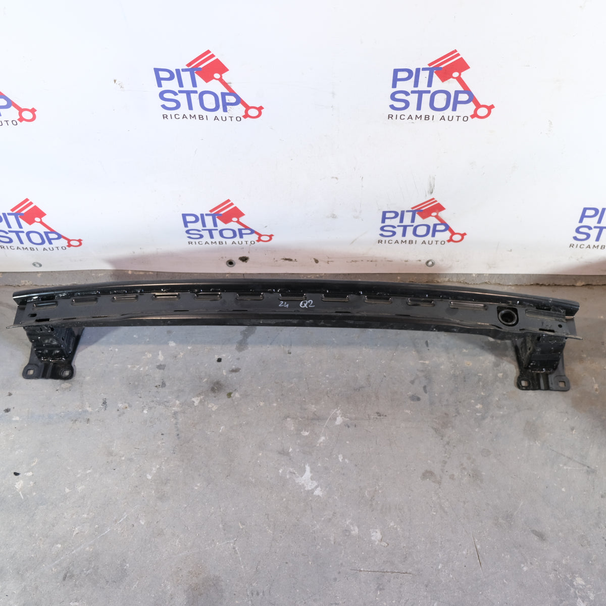 81A807309A TRAVERSA RINFORZO PARAURTI POSTERIORE AUDI Q2 2016> bx51