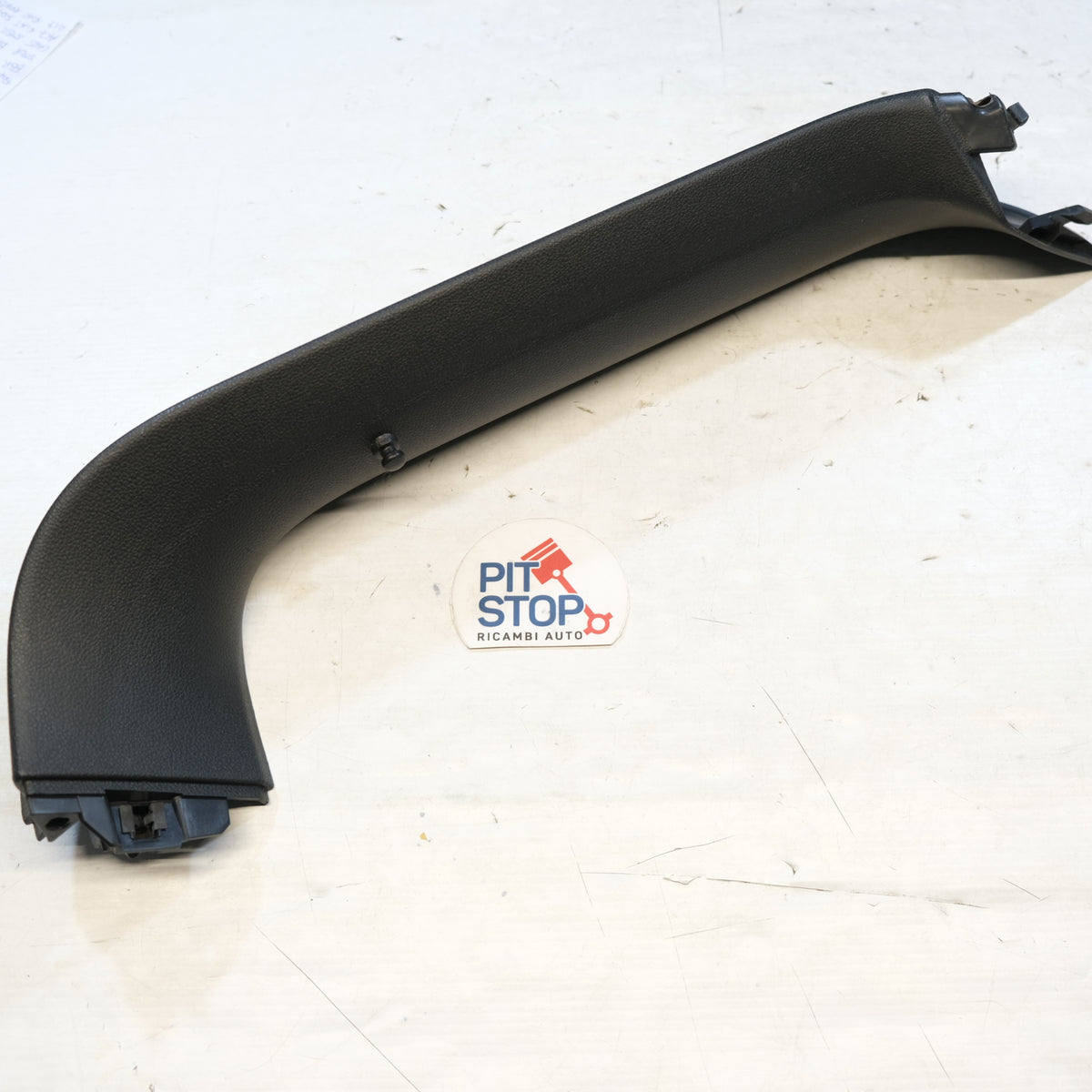 5NA867703B MODANATURA BAULE COFANO PORTELLONE POST. SINISTRA VW TIGUAN 2022 bx51