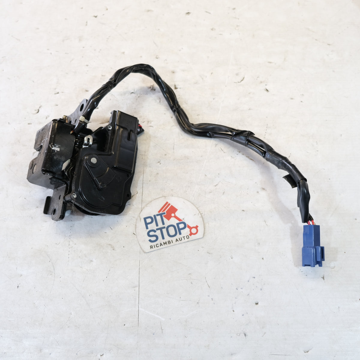 6935047020 SERRATURA COFANO PORTELLONE POST. LEXUS CT 200H PRIUS 2011> 12S