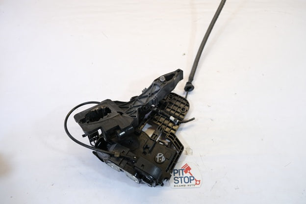 81420-1p000 SERRATURA CHIUSURA PORTA POSTERIORE DESTRA KIA VENGA 2010> 12G