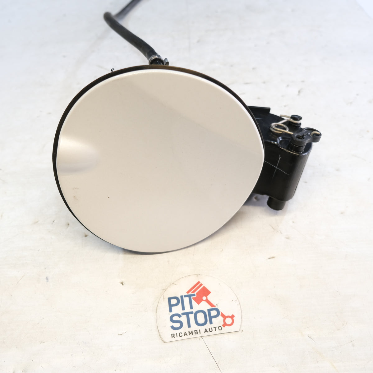 gn15-n27936-cb SPORTELLINO CARBURANTE FORD EcoSport (12>) bx51