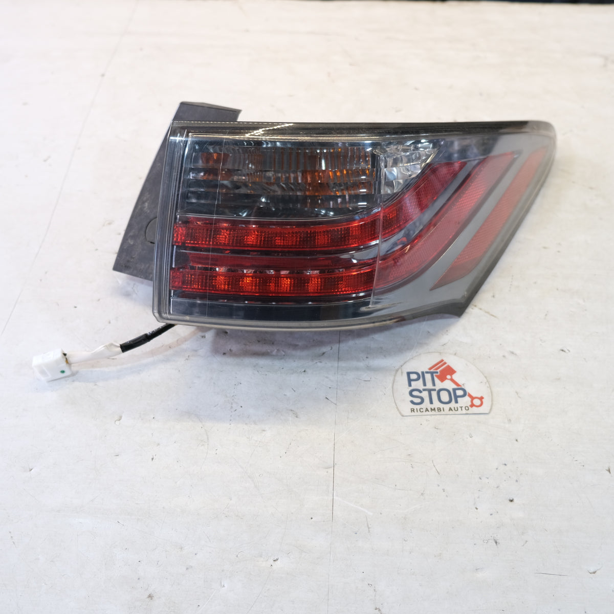 8155176020 STOP FARO POSTERIORE DX DESTRO LEXUS CT 200H 2014 BX51S