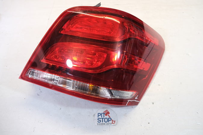 A2049060257 STOP FARO POSTERIORE DESTRO MERCEDES GLK 2008 10GSX