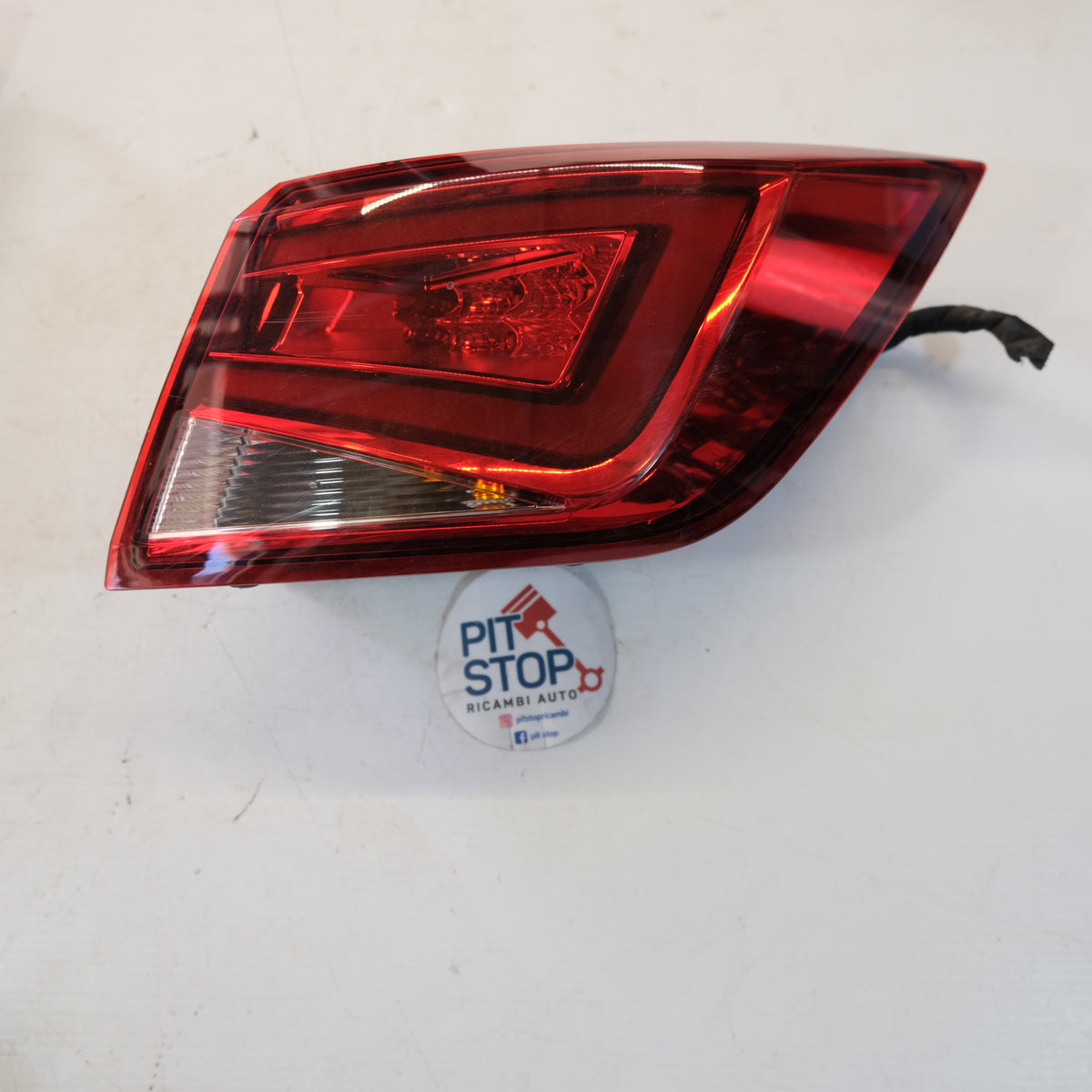 5f9945208a STOP FARO POSTERIORE DESTRO SEAT LEON SW 5F1 2015 12S