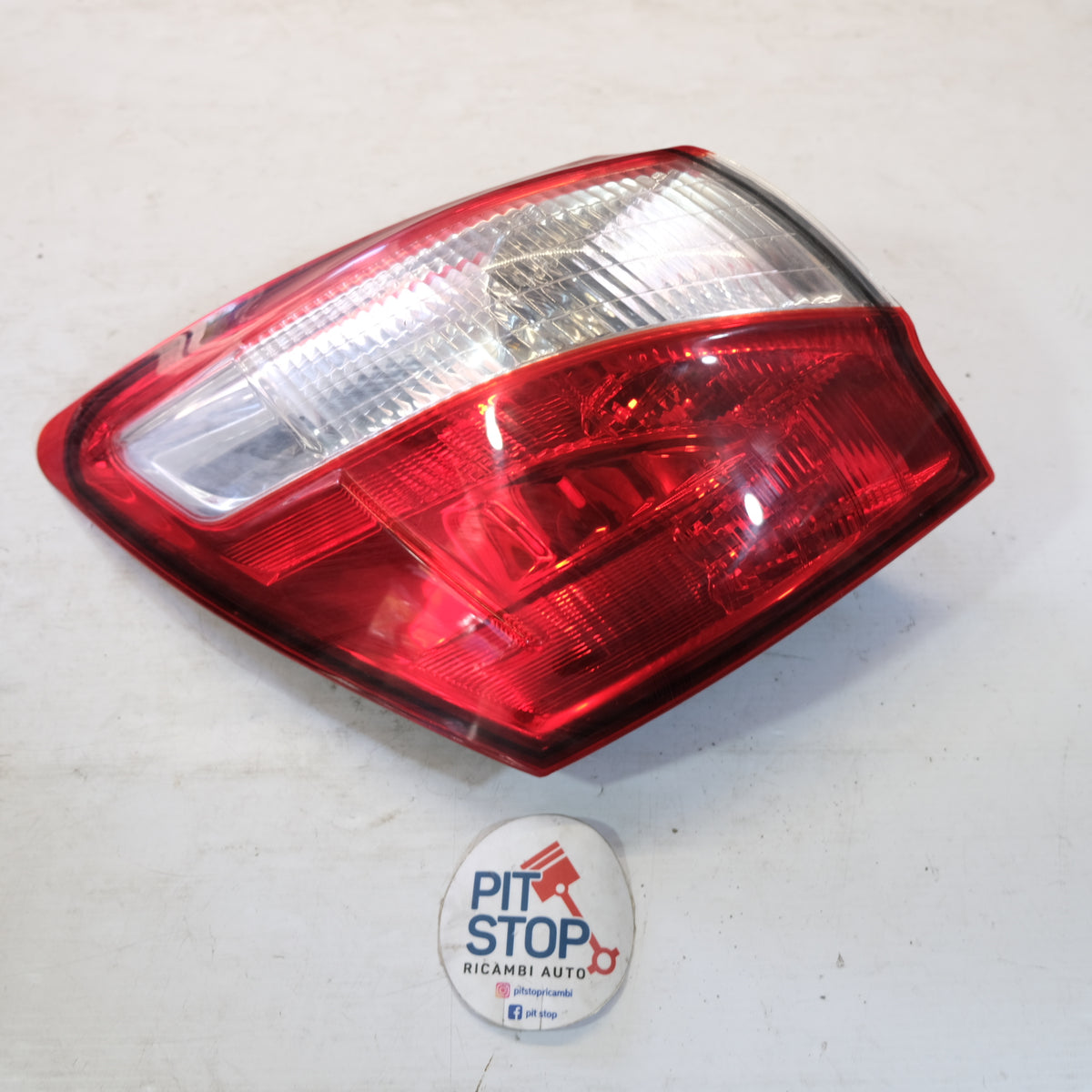 STOP FARO FANALE POSTERIORE SINISTRO NISSAN QASHQAI 2012 10GESP