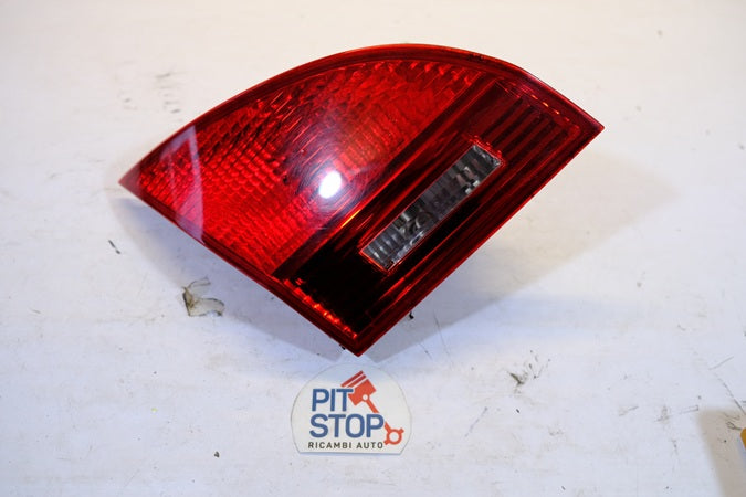 92405-1p000 STOP FARO POSTERIORE SINISTRO KIA VENGA 2010> 12S