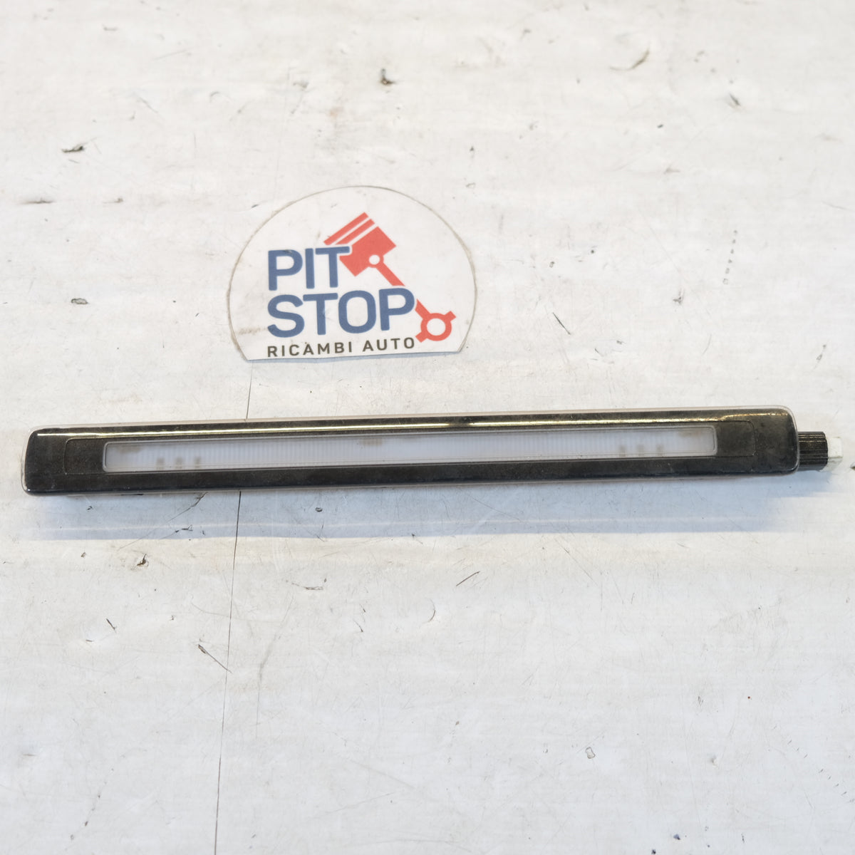 8W9947409 LUCE DI CORTESIA POSTERIORE LED AUDI RS Q8 2021 10gpulvar