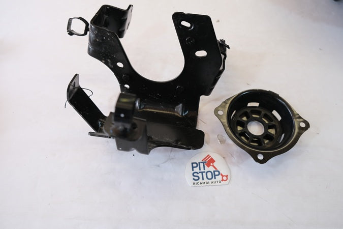9851354180 STAFFA SUPPORTO POMPA A VUOTO CITROEN E-C3 FRONTERA ZY01 10GDEP