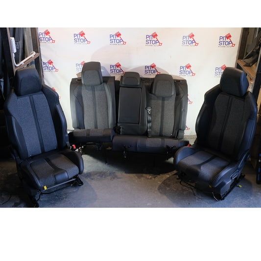 TAPPEZZERIA COMPLETA GT-LINE PEUGEOT 3008 2017> BX45