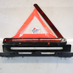 A0008900597 EMERGENCY TRIANGLE KIT MERCEDES E CLASS W213 DIESEL (2018) 1131524