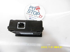 280230033R SLOT INGRESSO USB RENAULT KADAJR CAPTUR DACIA DUSTER 2019 BX10G