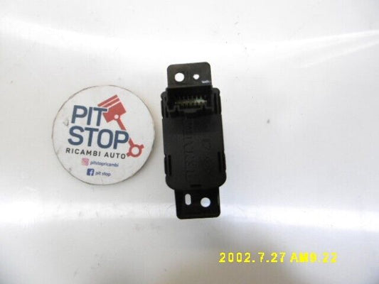 363216544R parking brake button renautl kadjar bx10g 2015/2019