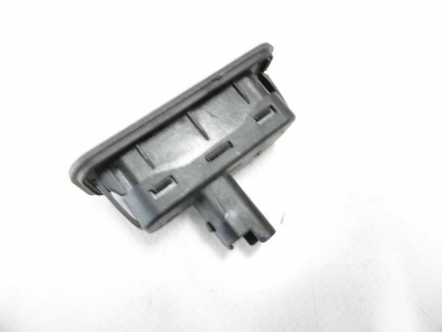 MANIGLIONE POSTERIORE CON LUCI RENAULT Clio Serie 8200076256 (0408) 464736