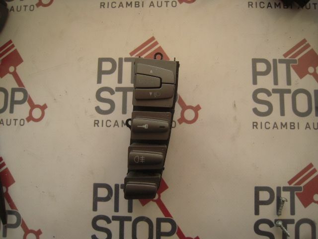 RICAMBI USATI 735424858 PULSANTE FIAT Bravo 2° Serie  2009 1400 Benzina  127953