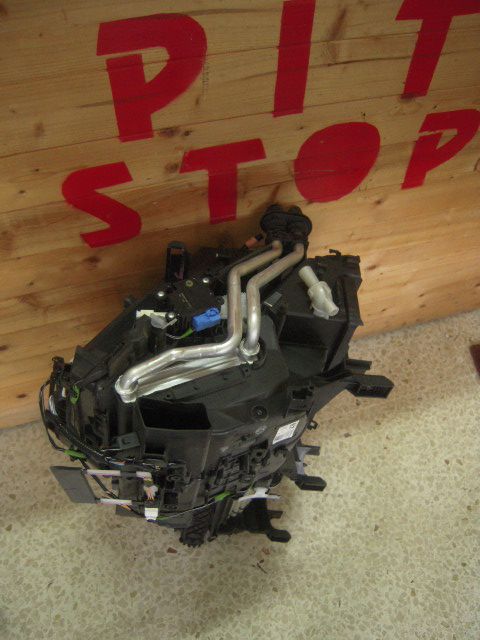 Convogliatore A/C con elettroventola - Toyota Yaris Serie (11>13) - Pit Stop Ricambi Auto