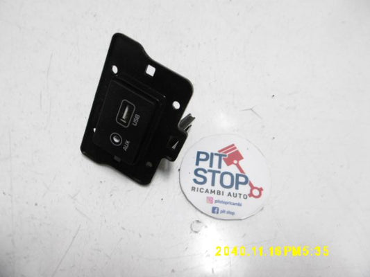 Interfaccia presa USB/ingresso AUX - Hyundai Kona Serie (17>) - Pit Stop Ricambi Auto