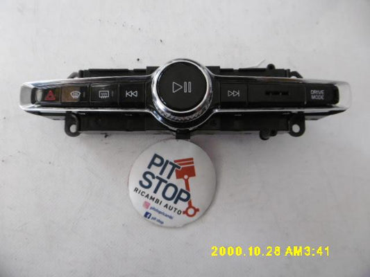 Pulsante luci di emergenza - Volvo Xc40 Serie (17>) - Pit Stop Ricambi Auto
