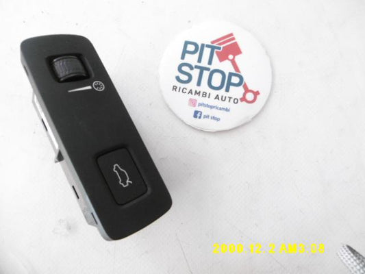 Pulsante apertura portellone posteriore - Volvo Xc40 Serie (17>) - Pit Stop Ricambi Auto