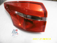 Stop fanale Posteriore Sinistro - Ford Focus S. Wagon 5è Serie - Pit Stop Ricambi Auto