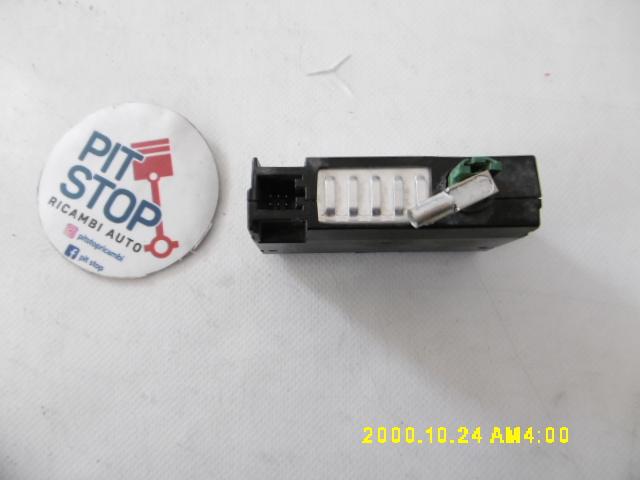 Interfaccia presa USB/ingresso AUX - Audi Q3 Serie (f3b) (18>) - Pit Stop Ricambi Auto