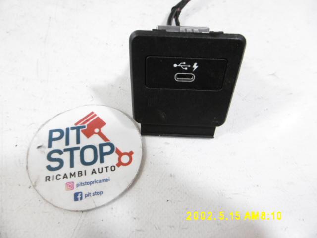 Porta USB - Bmw Serie 1 F40 (19>) - Pit Stop Ricambi Auto